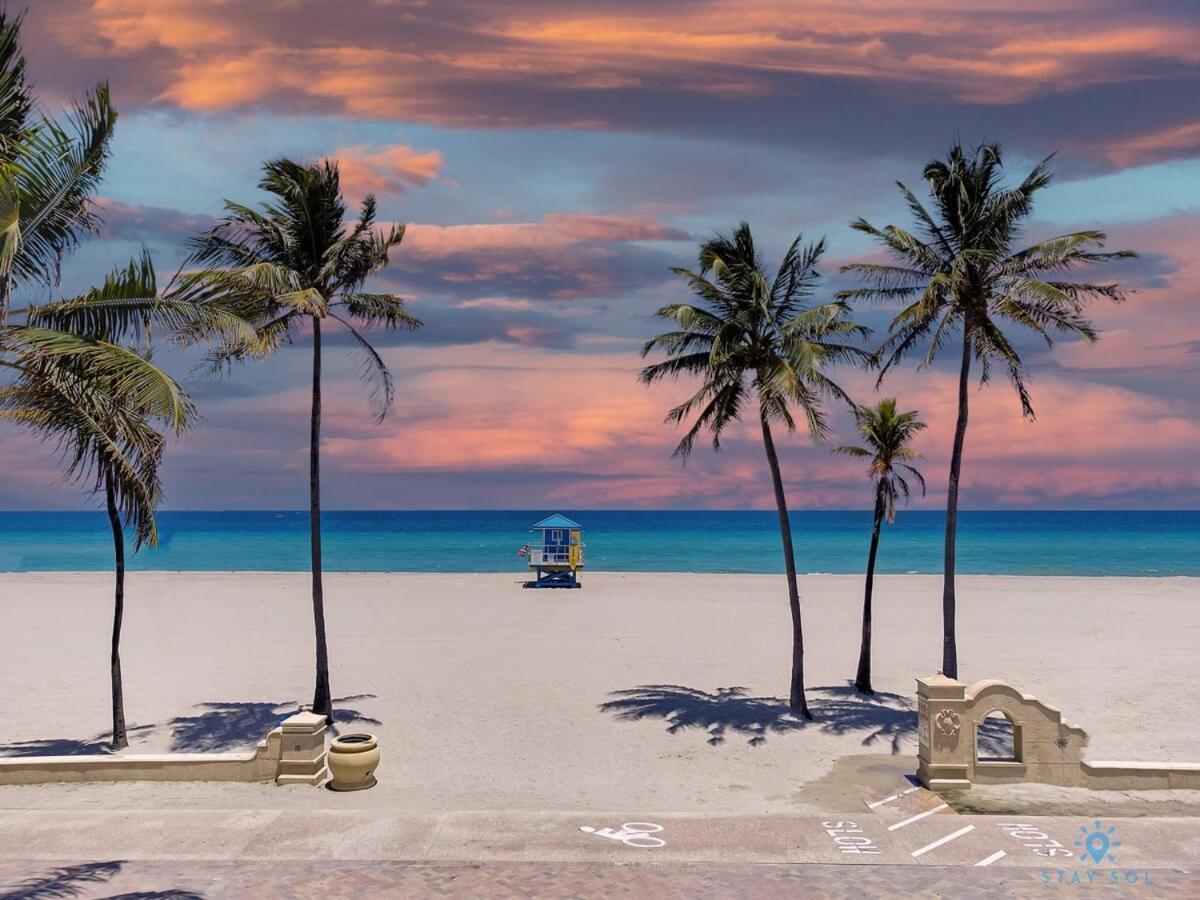Free Parking, Bay View, Pool, Step To Beach ハリウッド エクステリア 写真