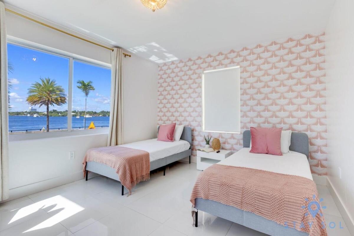 Free Parking, Bay View, Pool, Step To Beach ハリウッド エクステリア 写真