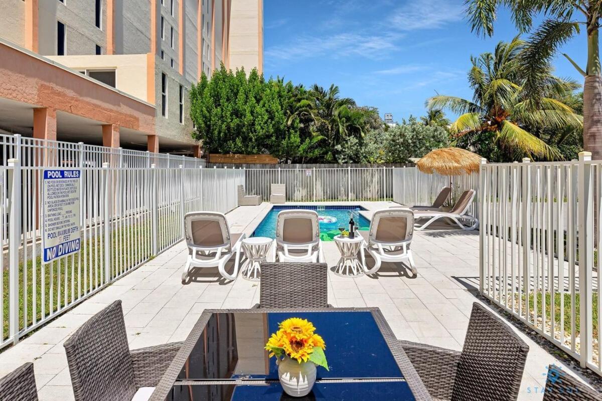 Free Parking, Bay View, Pool, Step To Beach ハリウッド エクステリア 写真
